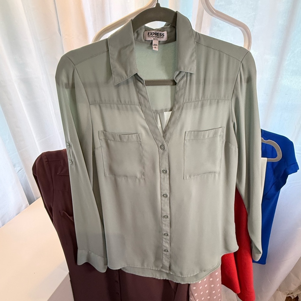 Express Slim Fit Portofino Blouse in Sage